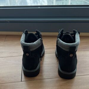 SHEIN Kids Black and Gray Ankle Boots